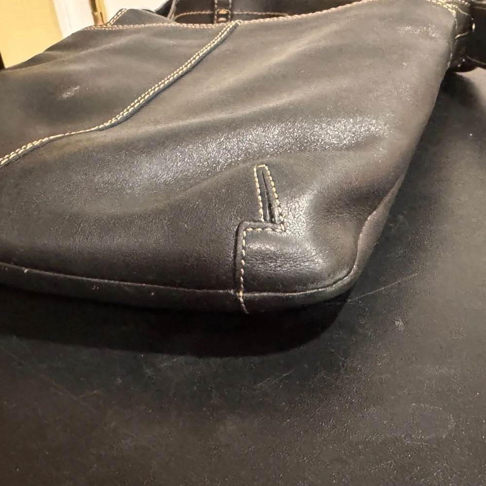 Coach Black bleaker Leather Crossbody /shoulder Bag with gold tone hardware